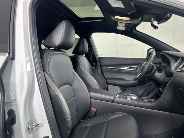 Used 2025 INFINITI QX55 Luxe w/ Cargo Package image 32