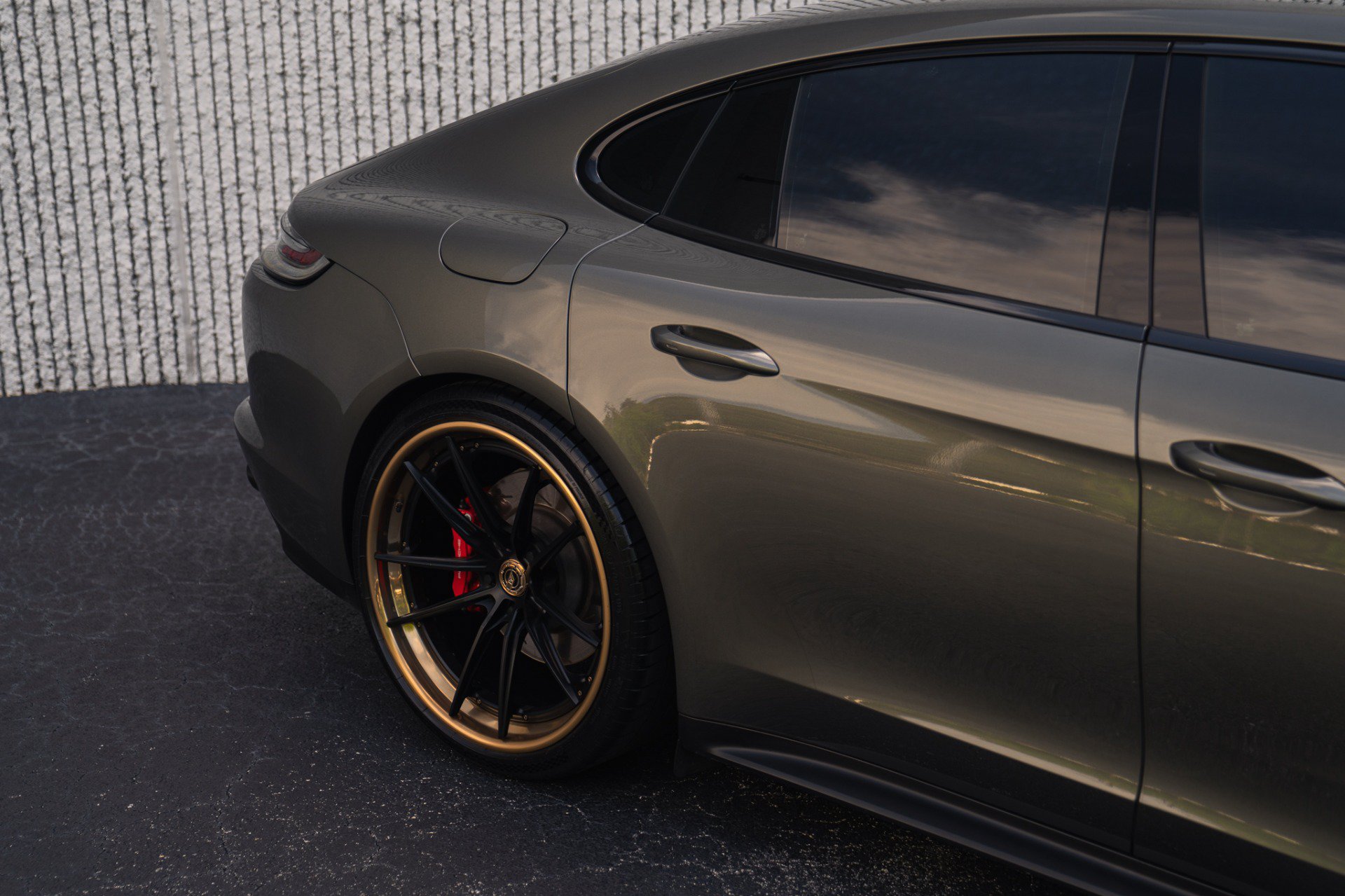 Used 2023 Porsche Panamera GTS AWD/4WD image 19