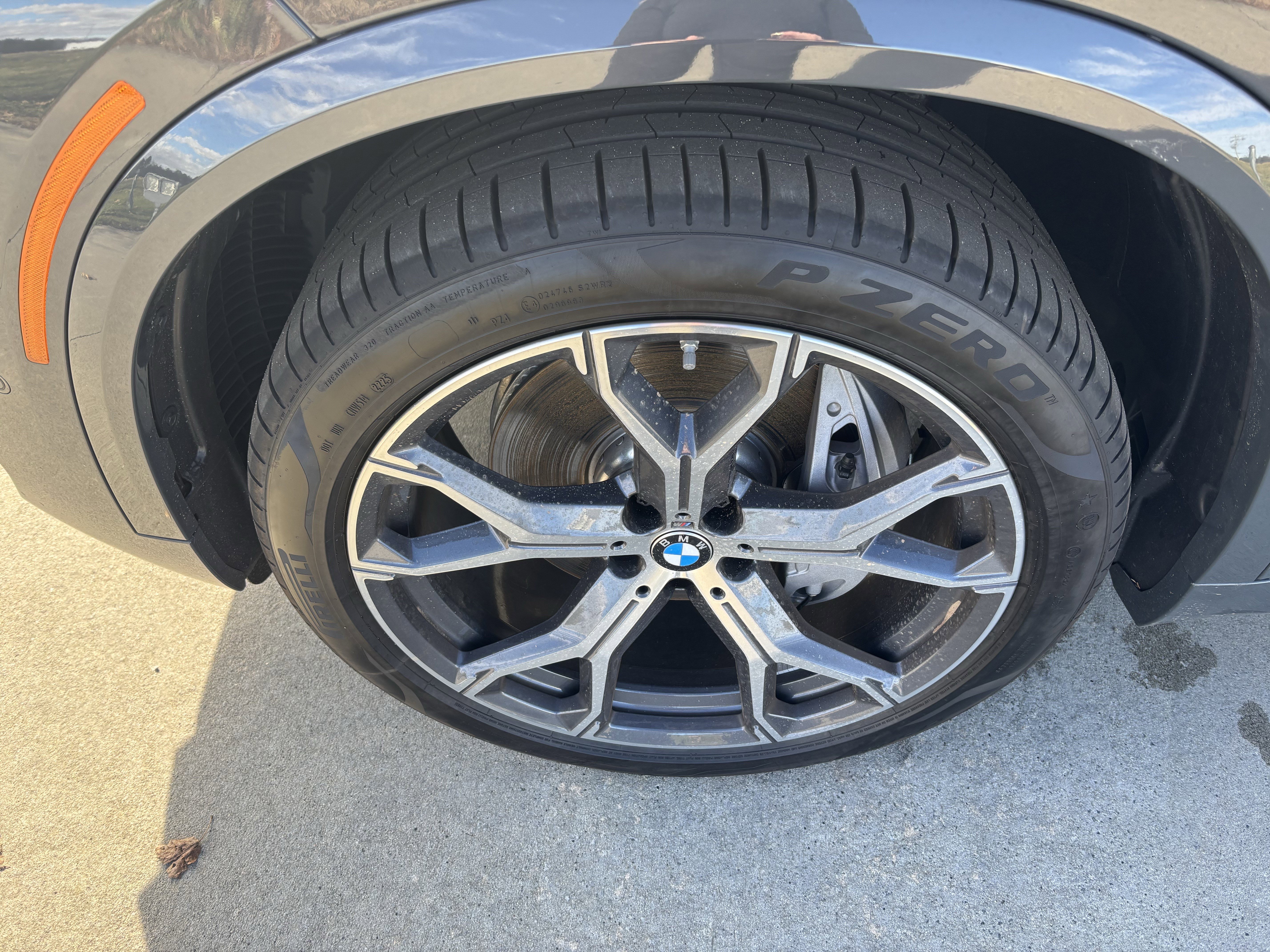 Used 2026 BMW X5 xDrive50e w/ M Sport Package image 13