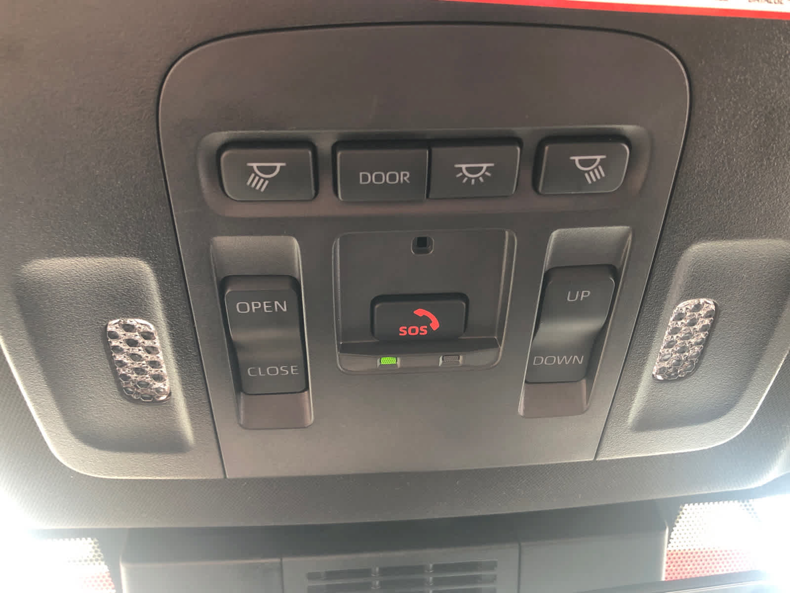 Used 2025 Toyota Camry SE w/ Multimedia Upgrade Package FWD image 18
