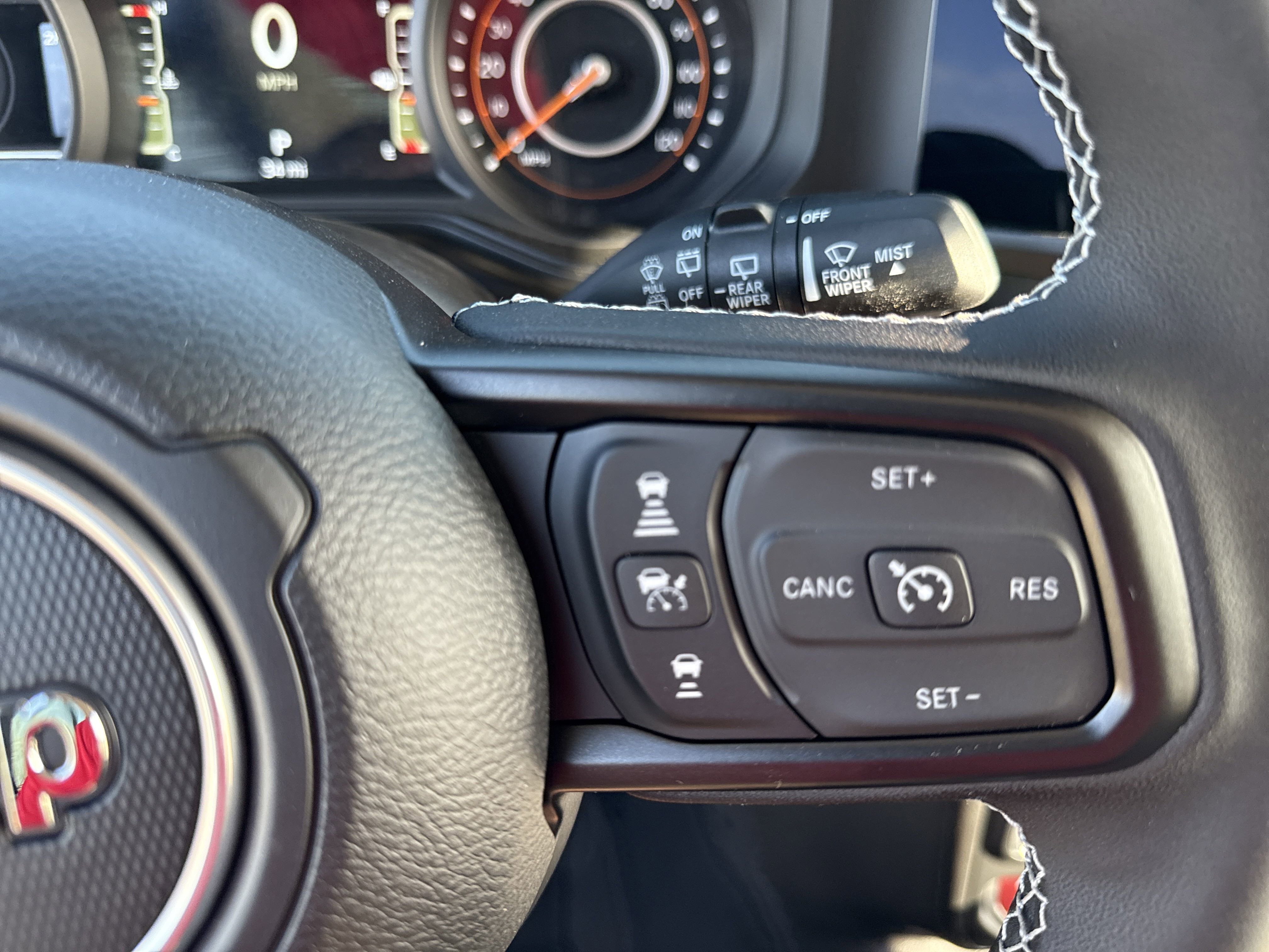 New 2025 Jeep Wrangler Unlimited Rubicon w/ Technology Group image 16