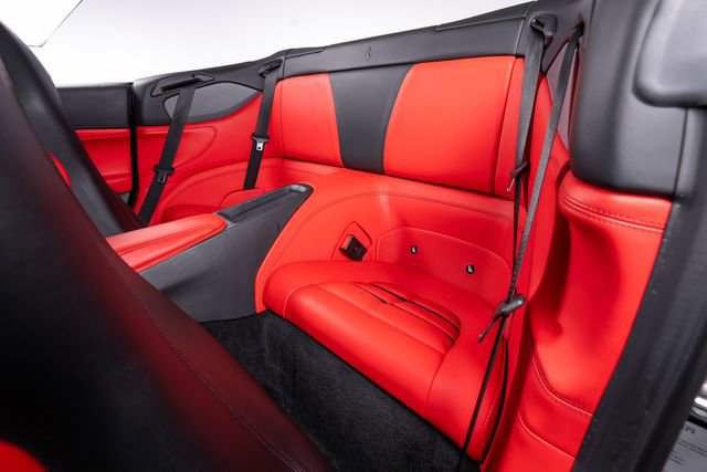 Used 2019 Ferrari Portofino RWD image 27