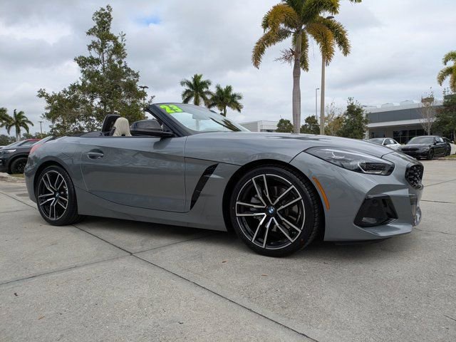 Used 2023 BMW Z4 sDrive30i w/ Premium Package image 2