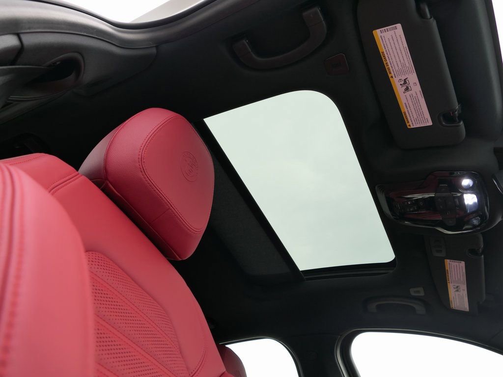 New 2025 Alfa Romeo Giulia AWD image 31