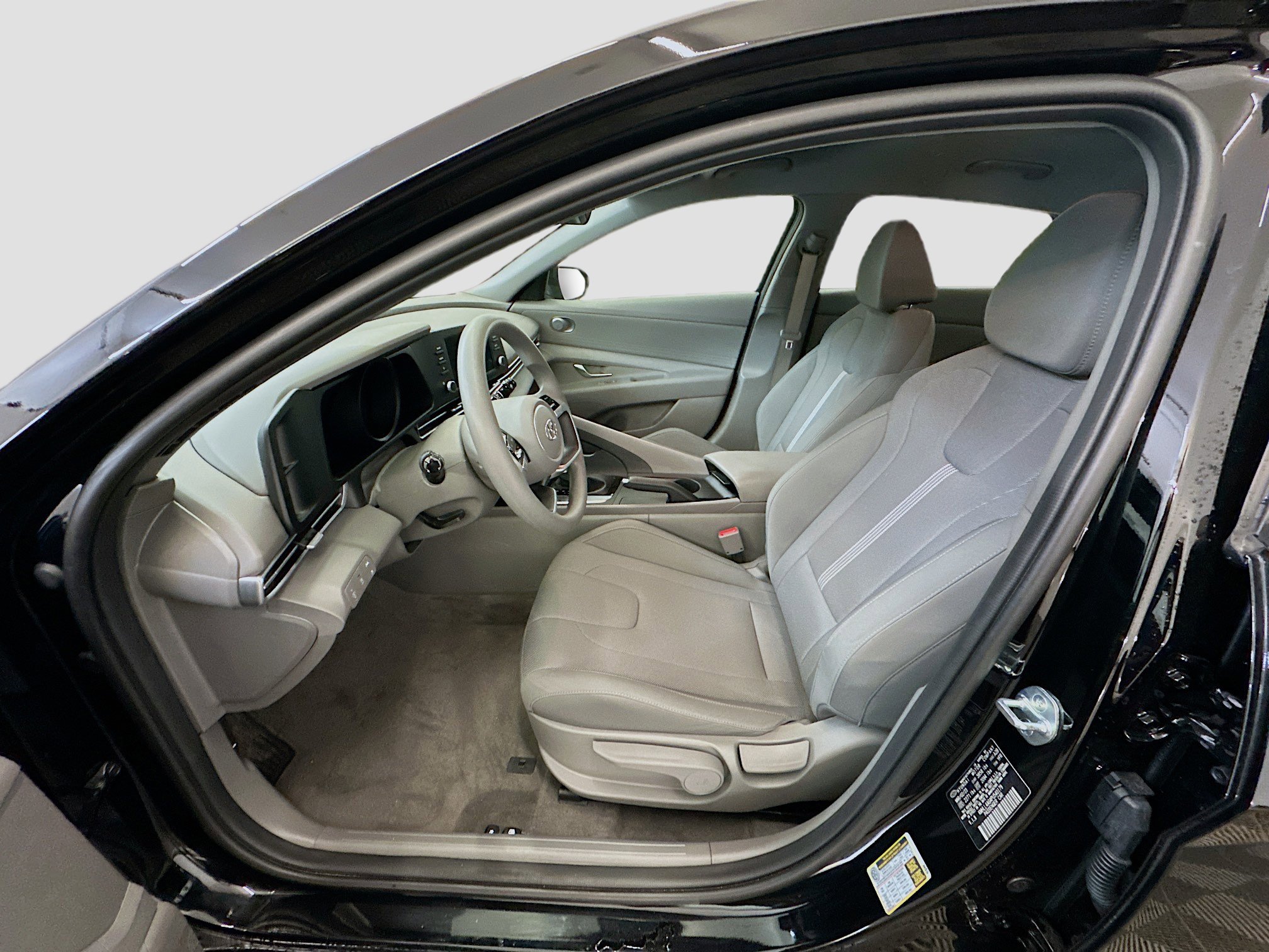Used 2023 Hyundai Elantra SE FWD image 13