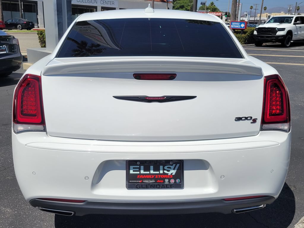 Used 2023 Chrysler 300 S w/ Comfort Group RWD image 26
