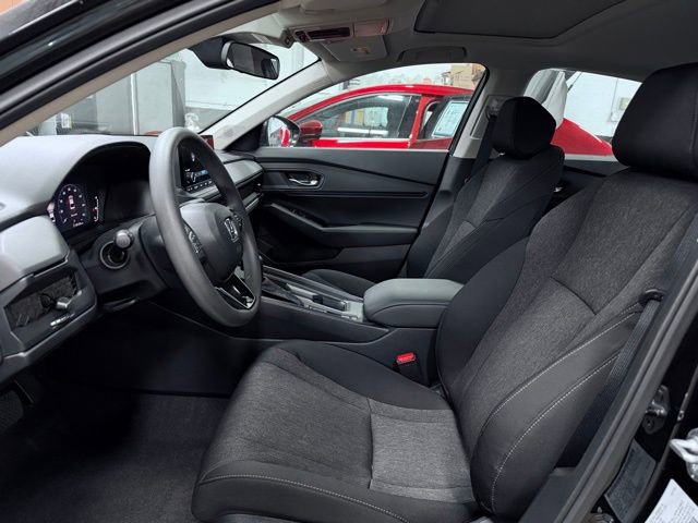 Used 2025 Honda Accord SE image 17