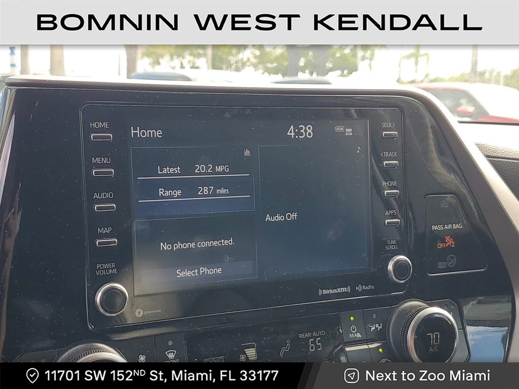 Used 2022 Toyota Highlander XLE image 26