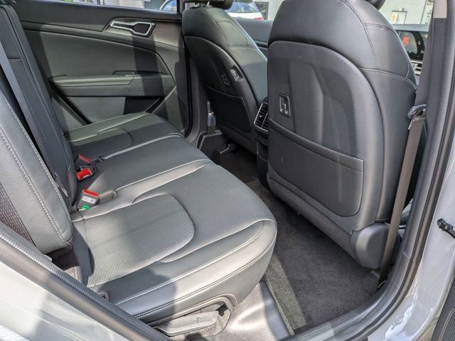 New 2026 Kia Sportage EX FWD image 24