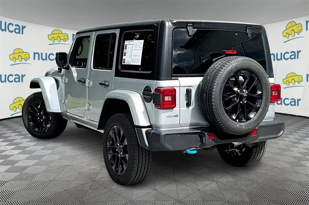 Used 2023 Jeep Wrangler Unlimited Sahara image 4