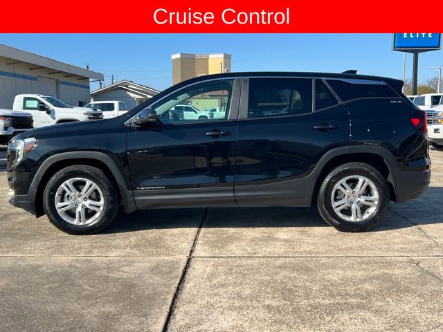 Used 2024 GMC Terrain SLE image 6