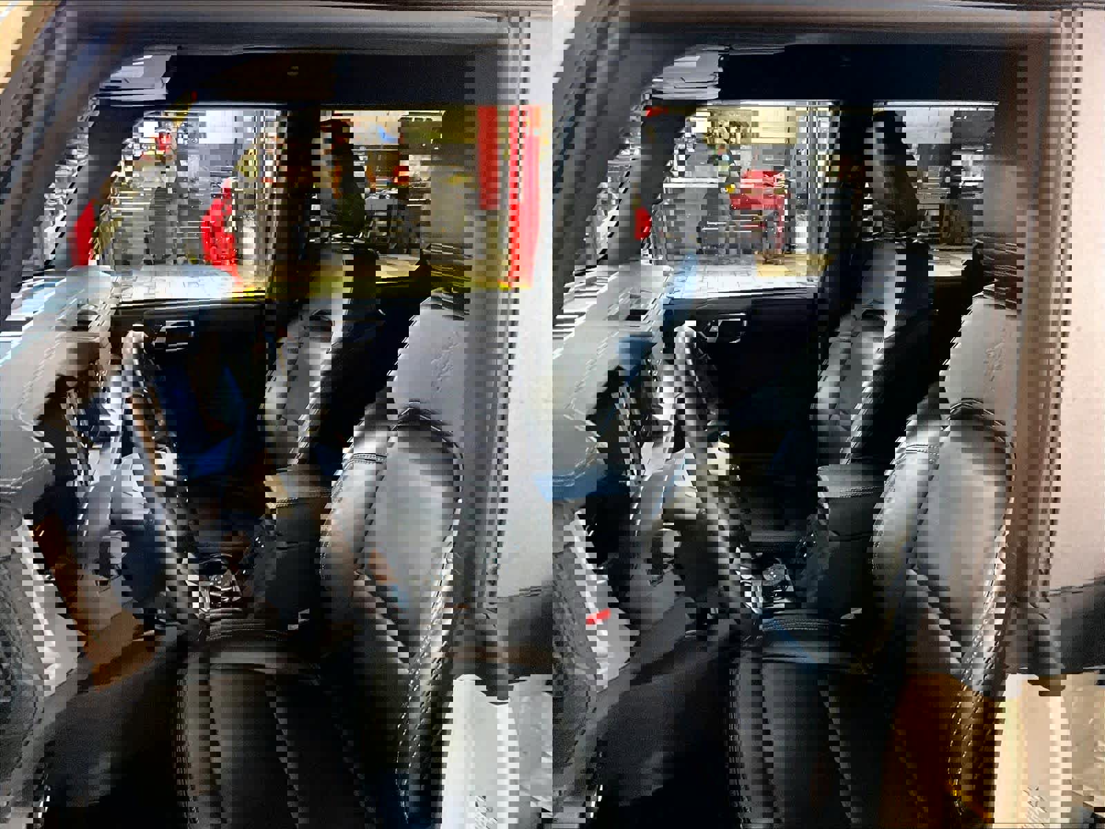 Used 2025 Ford Bronco Outer Banks image 10