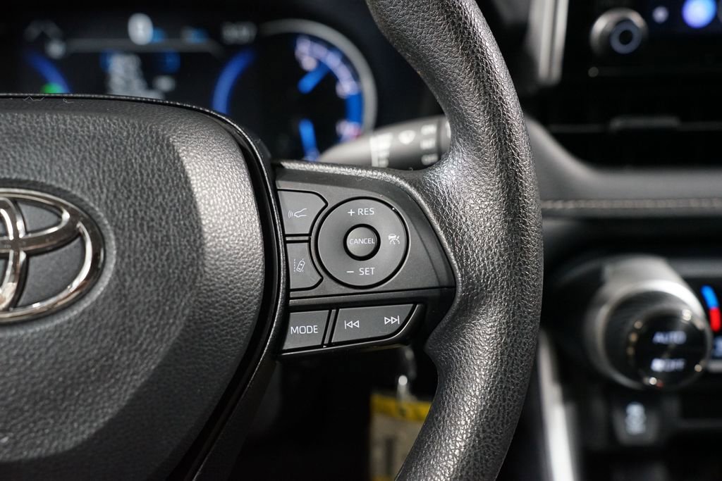 Certified 2025 Toyota RAV4 LE image 13