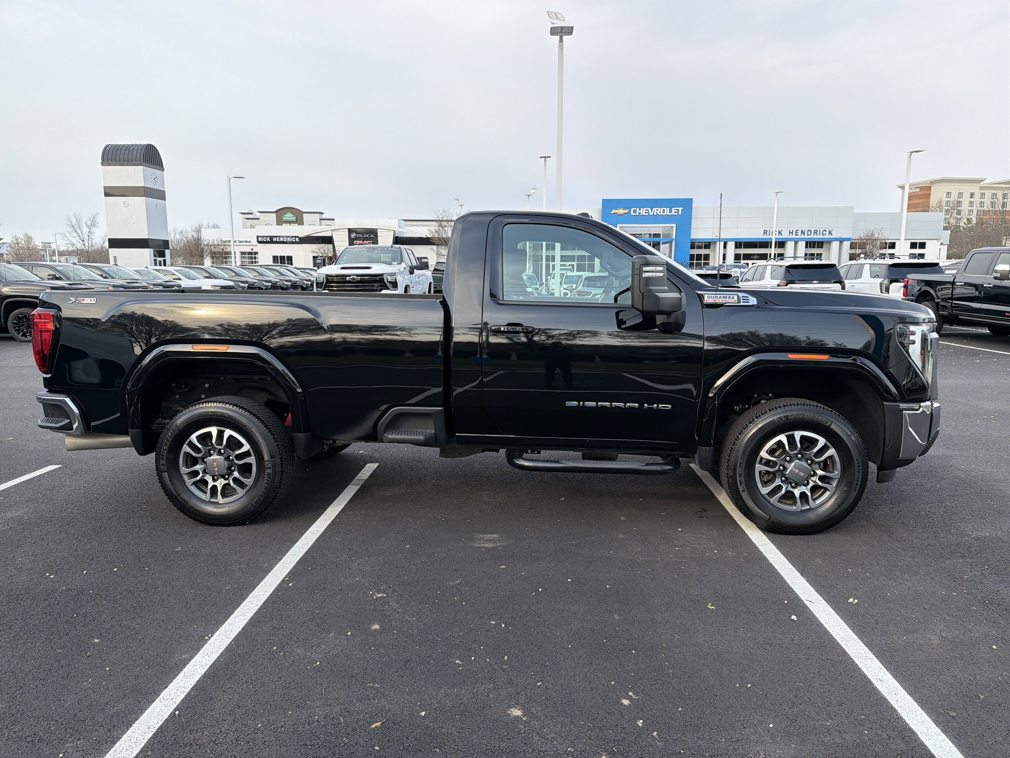 Used 2024 GMC Sierra 2500 SLE w/ Max Trailering Package image 11