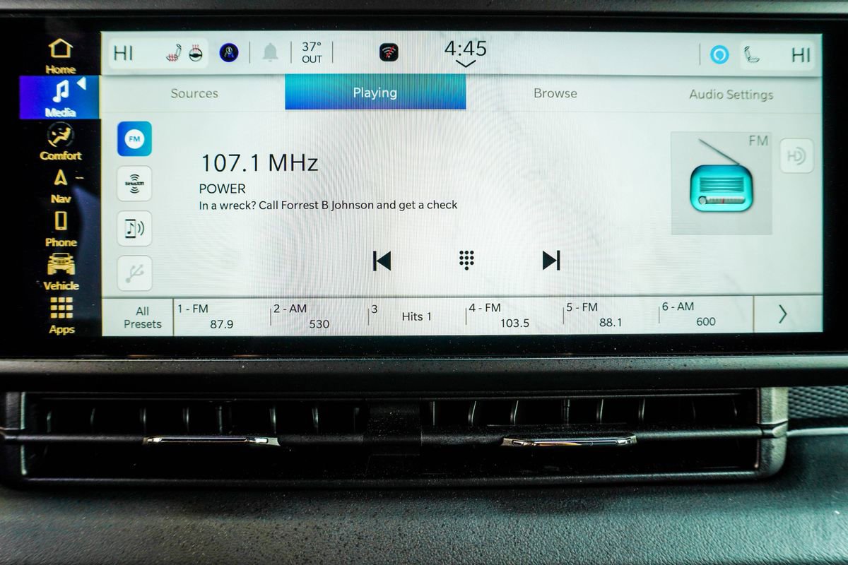 Used 2024 Jeep Wrangler Unlimited Rubicon 4xe image 25