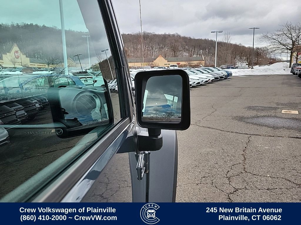 Used 2016 Jeep Wrangler Unlimited Sport image 32