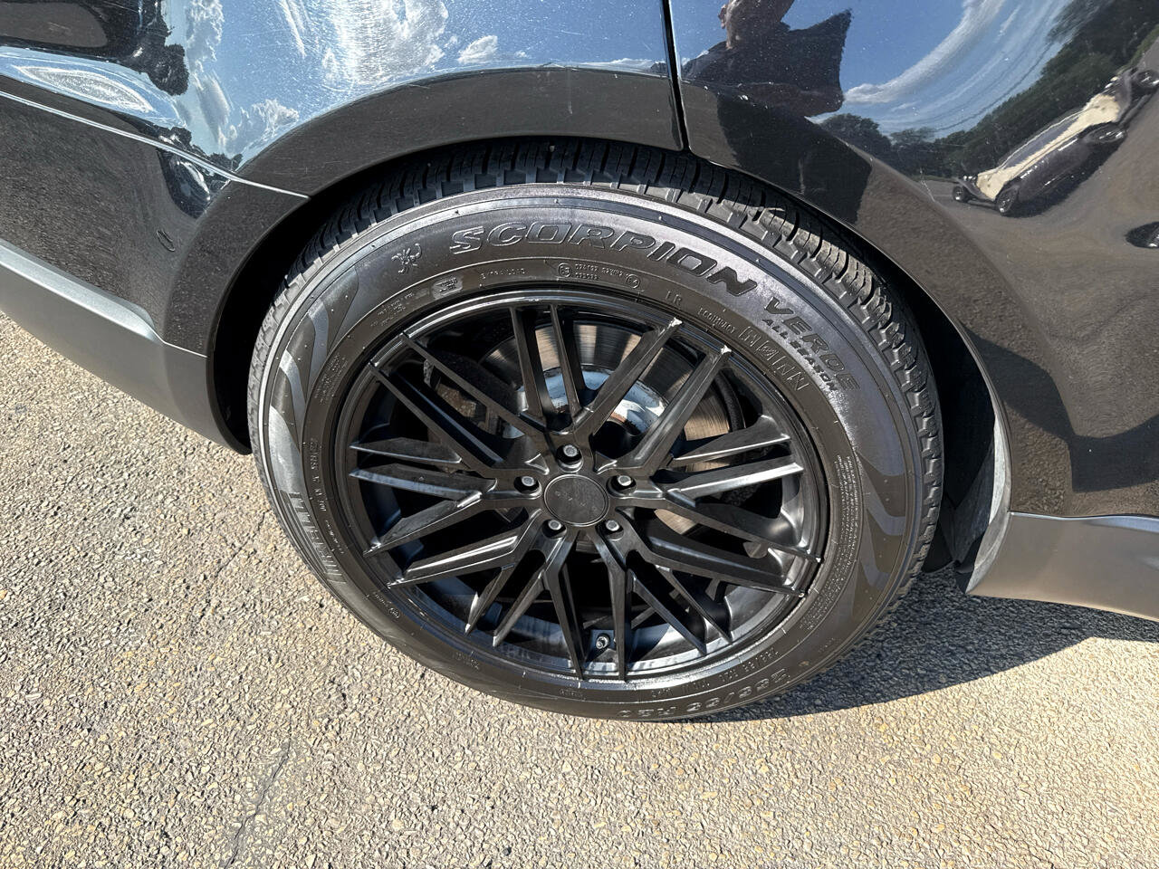Used 2017 Land Rover Range Rover Sport HSE image 17