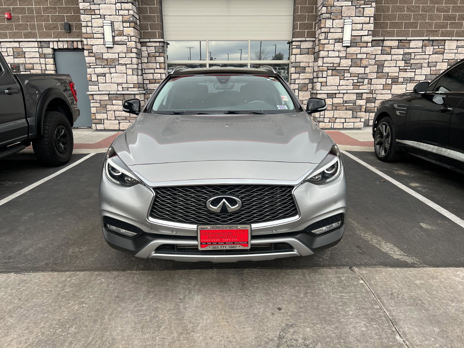 Used 2018 INFINITI QX30 Premium w/ Navigation Package image 8