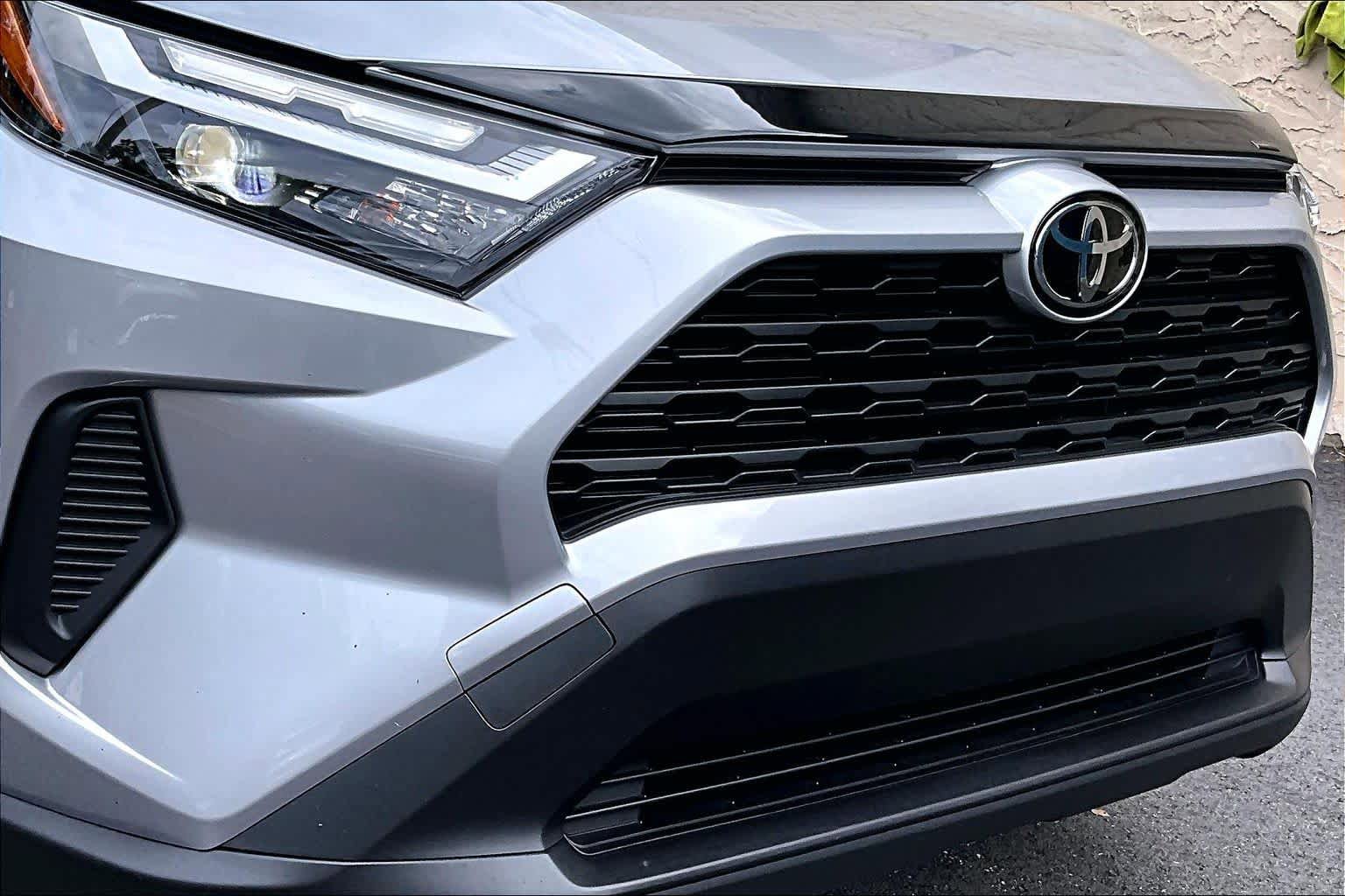 Certified 2025 Toyota RAV4 XLE AWD/4WD image 29