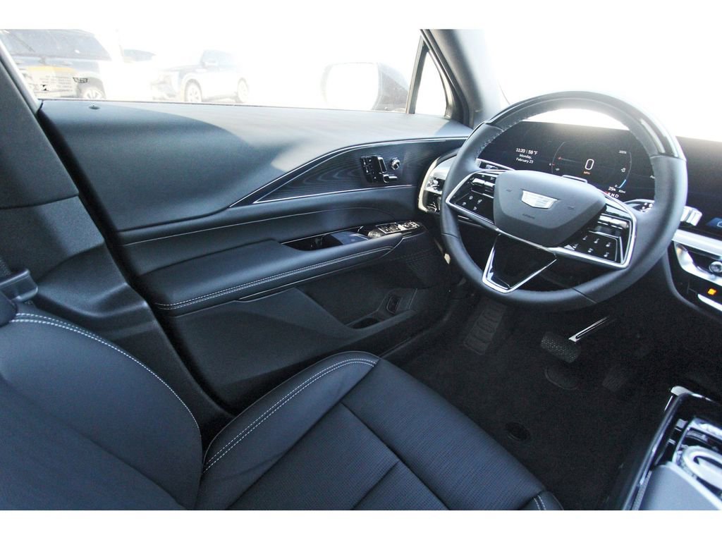 New 2026 Cadillac Lyriq Sport image 8