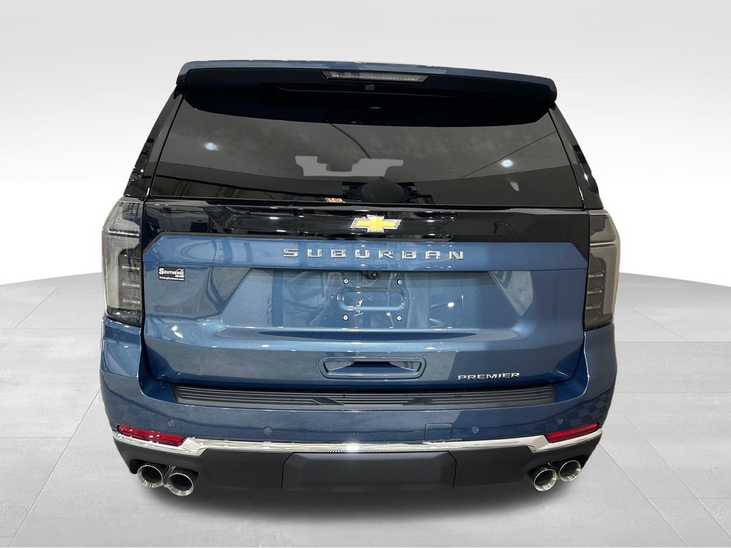 Used 2025 Chevrolet Suburban Premier AWD/4WD image 4