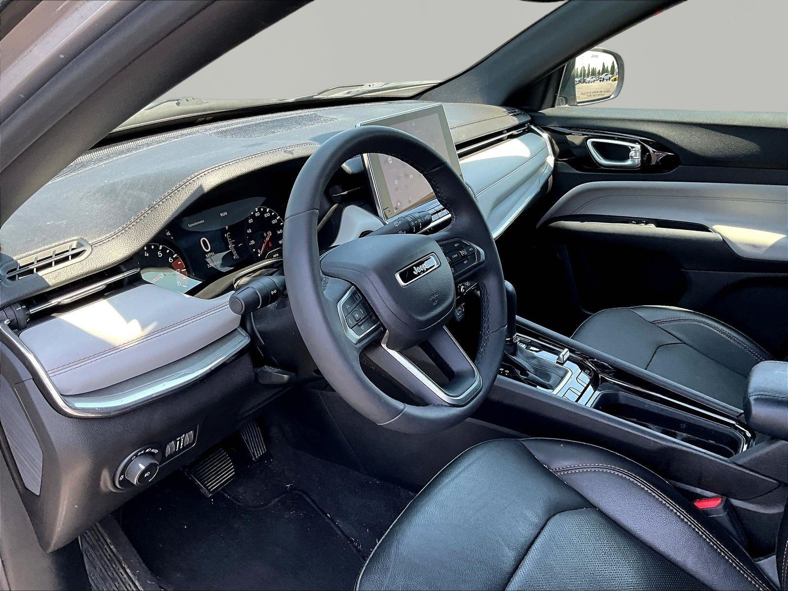 Used 2023 Jeep Compass Limited AWD/4WD image 17