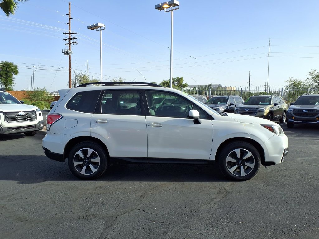 Used 2018 Subaru Forester 2.5i Premium AWD/4WD image 9