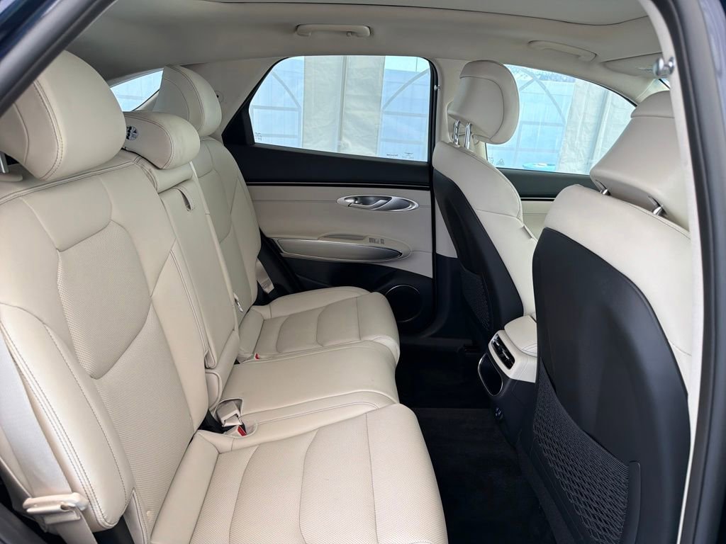 Used 2025 Genesis GV70 2.5T w/ Select Package image 40