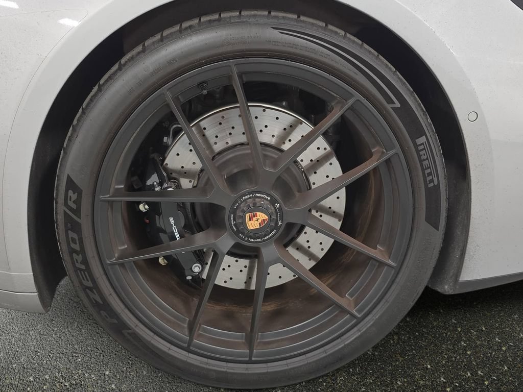 Certified 2025 Porsche 911 Carrera 4 GTS AWD/4WD image 28