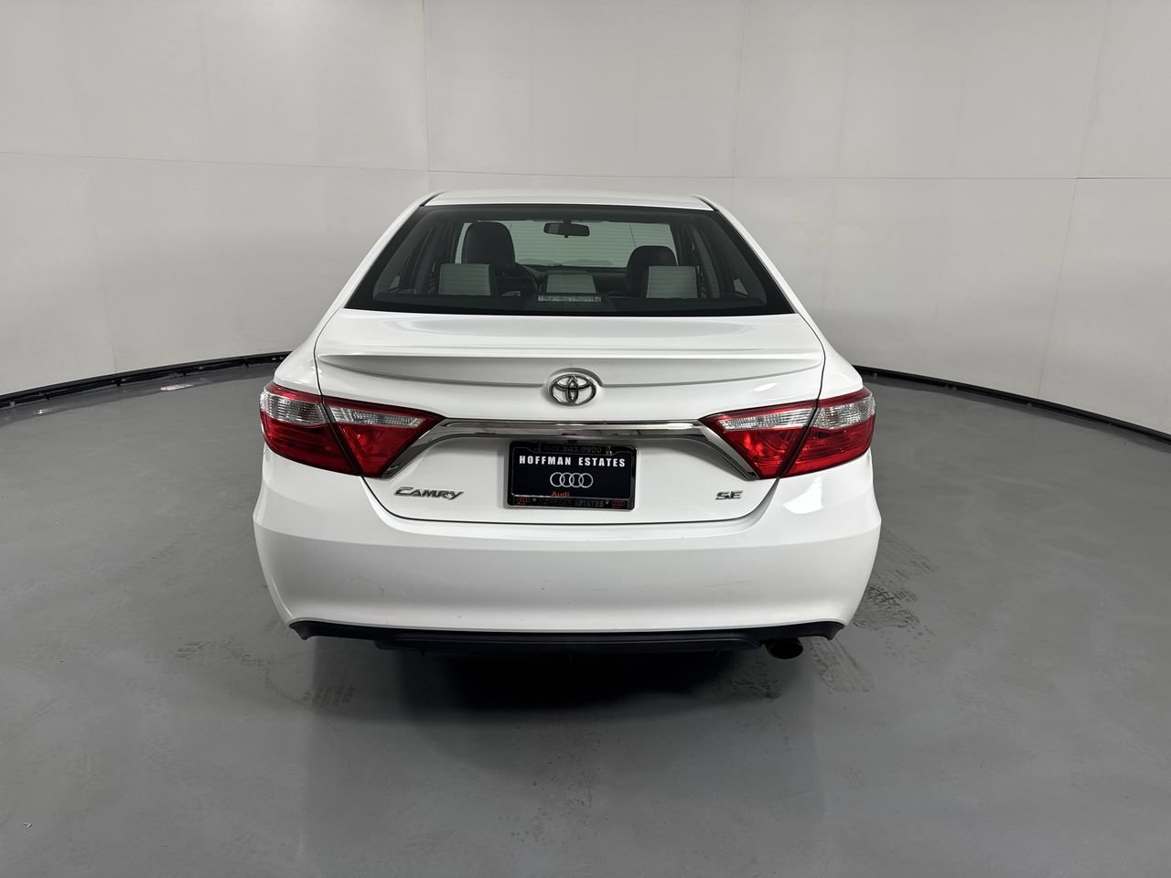 Used 2017 Toyota Camry SE FWD image 6