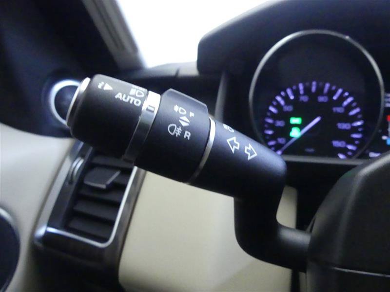 Used 2015 Land Rover Range Rover Sport HSE AWD/4WD image 17