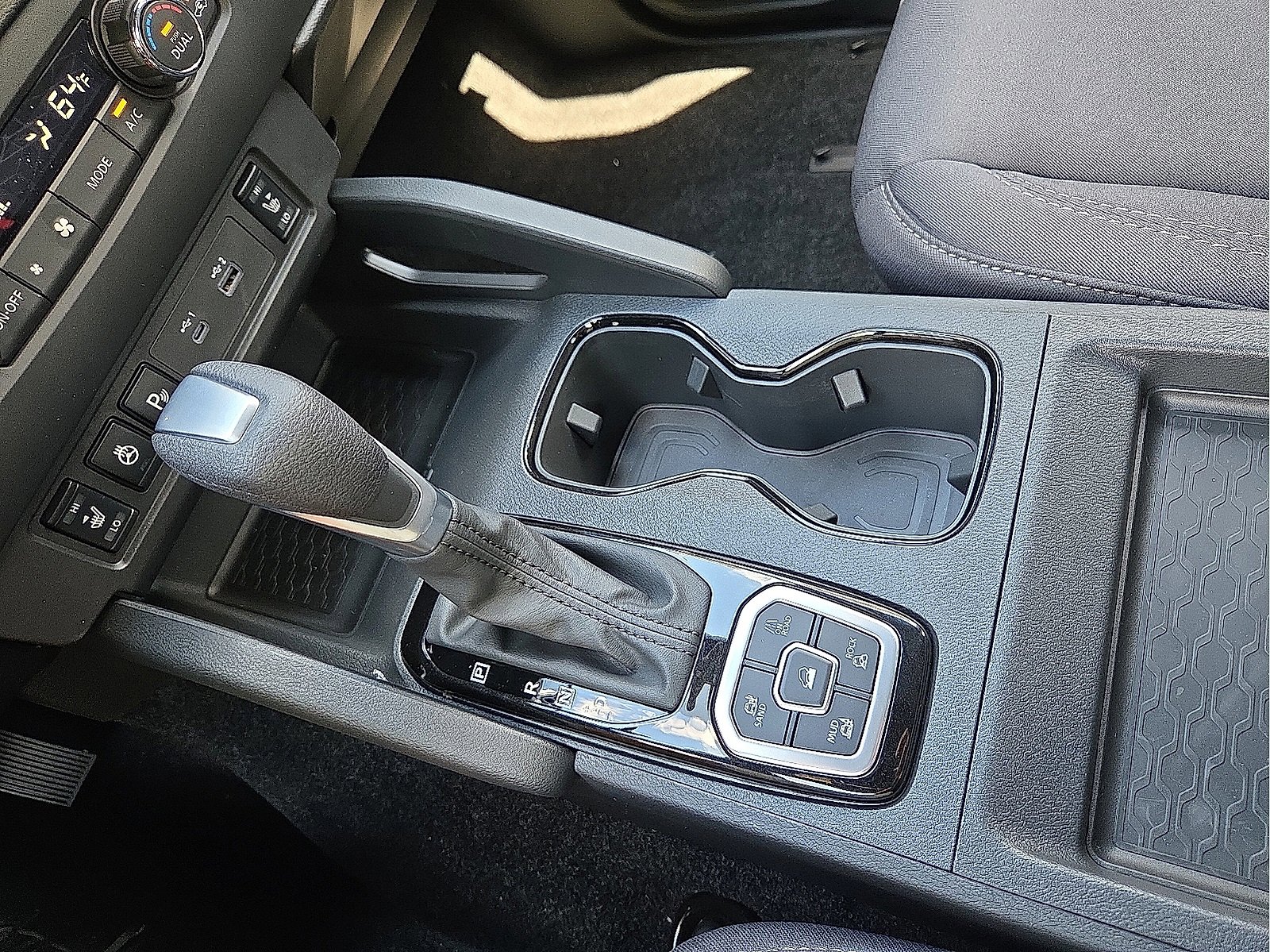 New 2026 Nissan Frontier SV w/ All-Weather Content Package image 25