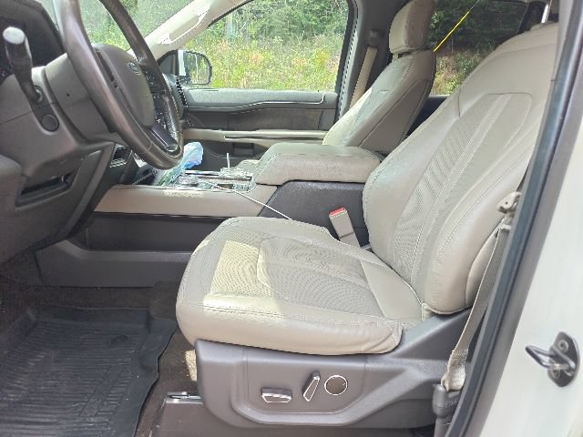 Used 2020 Ford Expedition Max Limited w/ Equipment Group 302A RWD image 11