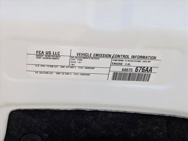 Used 2025 Chrysler Pacifica Select image 24