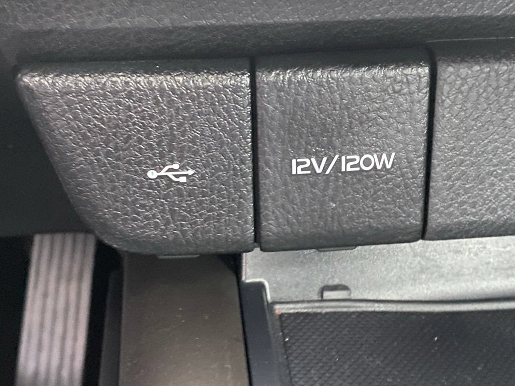 Used 2021 Toyota Camry SE w/ Cold Weather Package AWD/4WD image 21