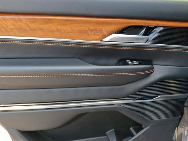 Certified 2024 Jeep Grand Wagoneer L Series III AWD/4WD image 19
