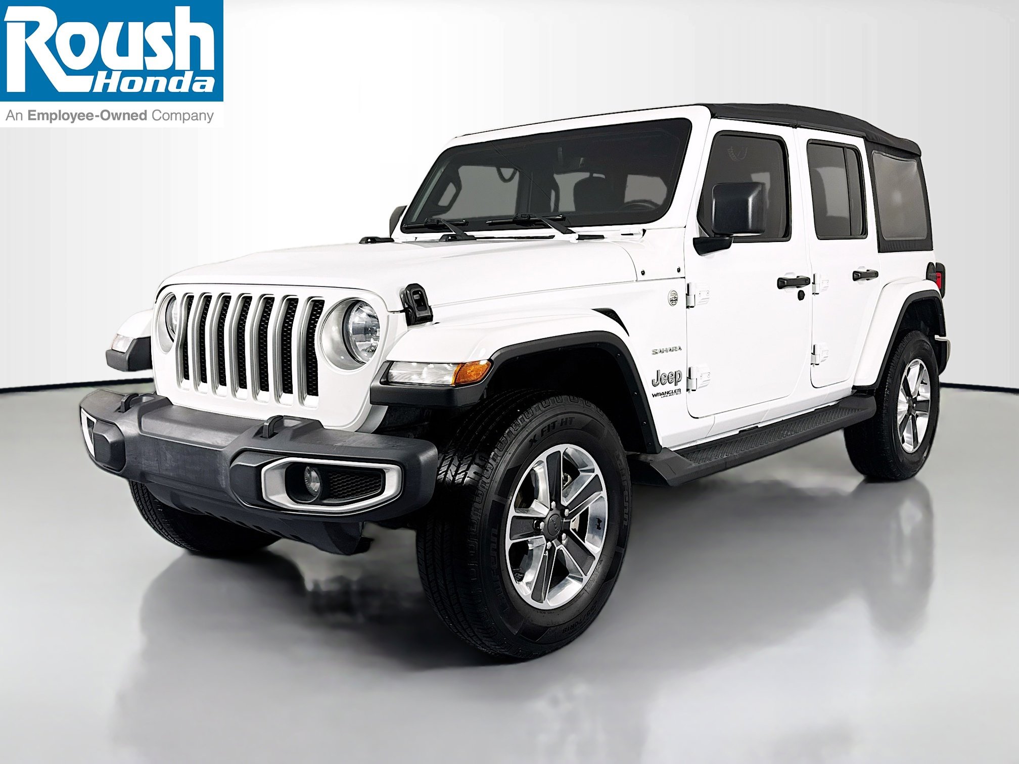 Used 2022 Jeep Wrangler Unlimited Sahara AWD/4WD image 1