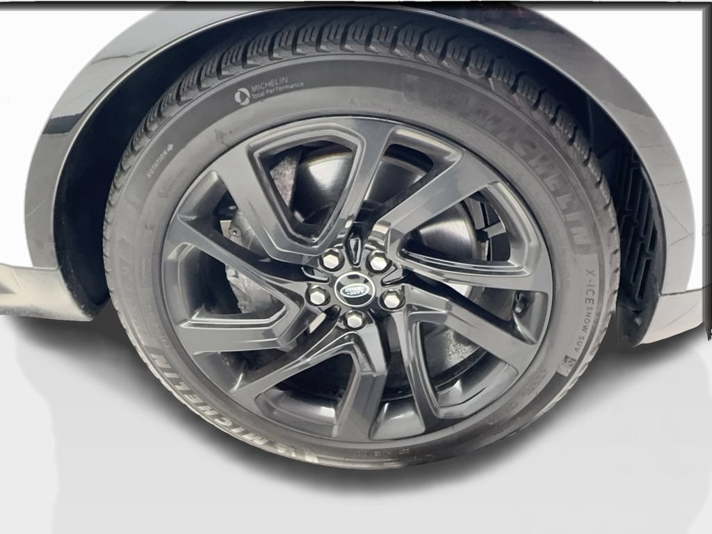 Used 2023 Land Rover Discovery HSE R-Dynamic AWD/4WD image 13