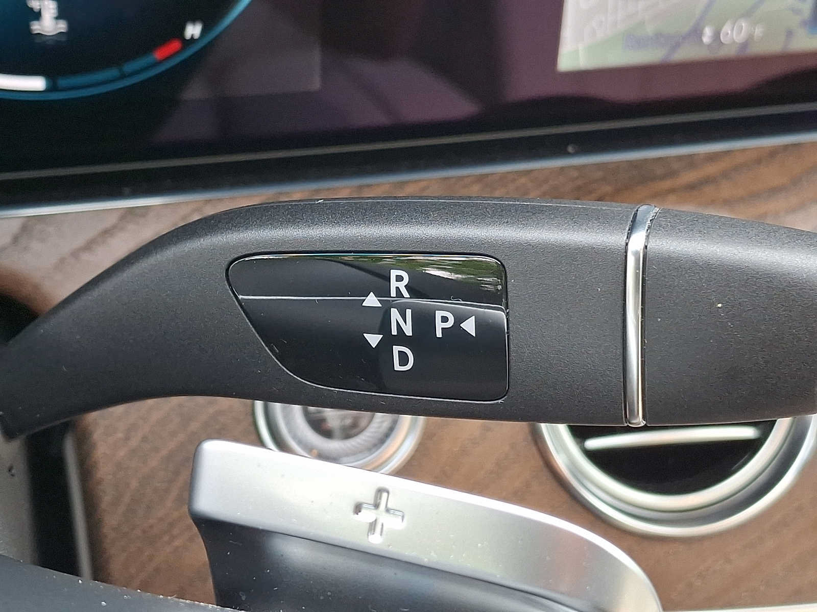 Used 2023 Mercedes-Benz E 350 4MATIC Sedan image 12