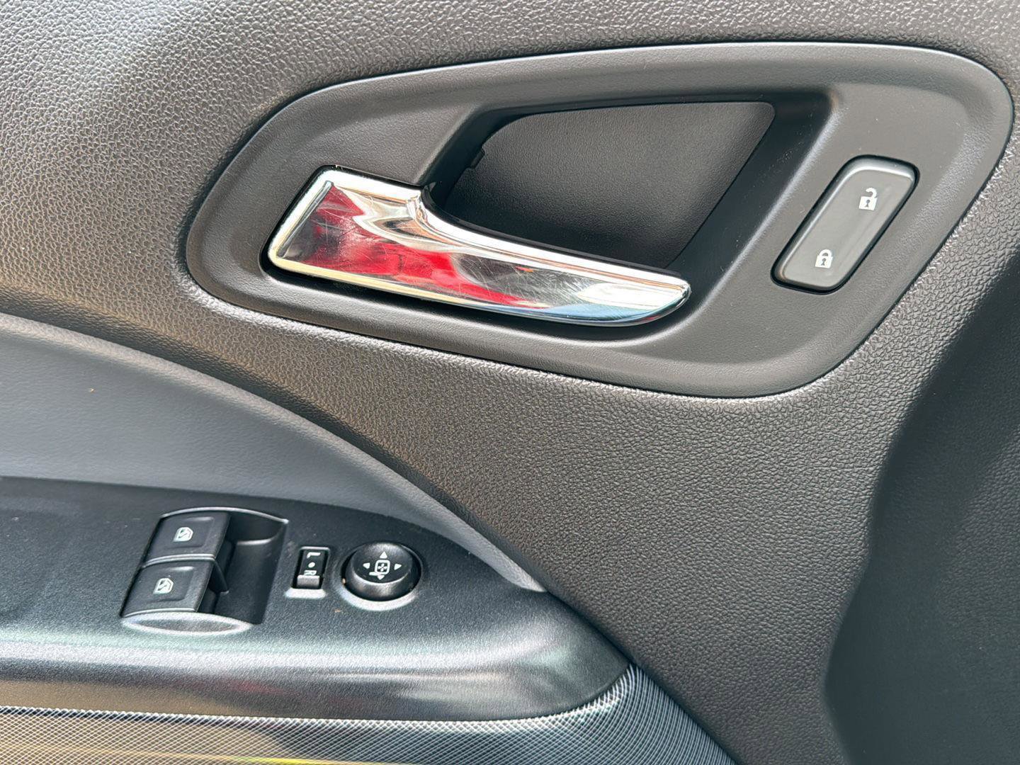 Used 2021 Chevrolet Colorado Z71 w/ Safety Package image 12