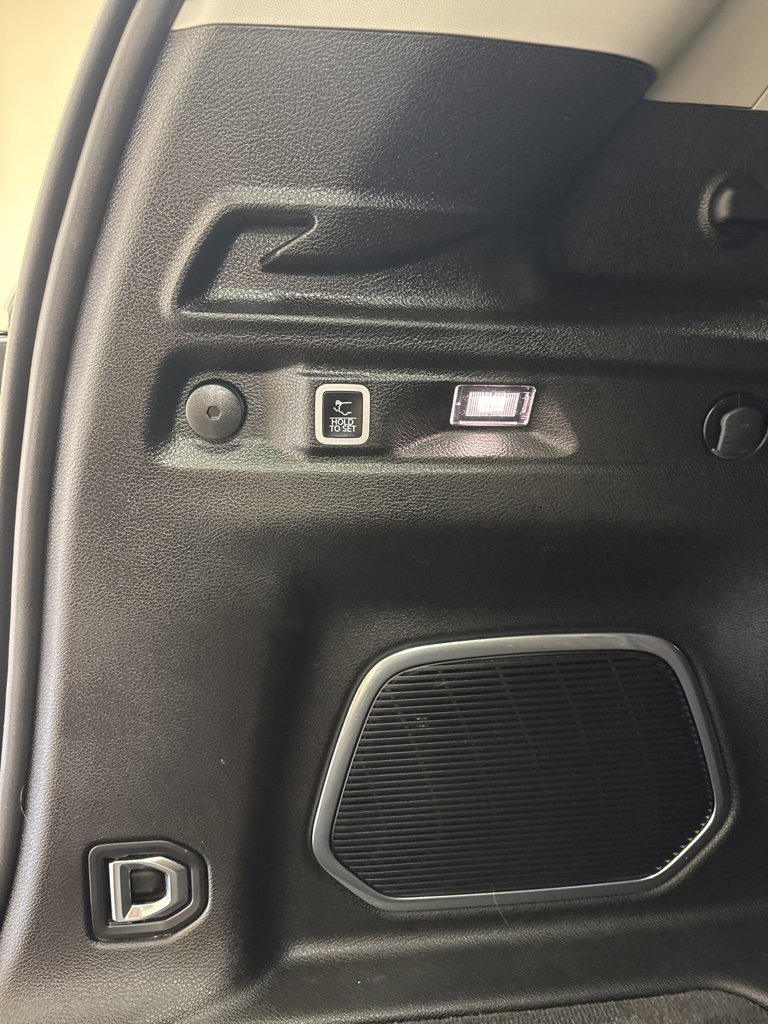 Used 2022 Jeep Grand Cherokee L Limited image 35