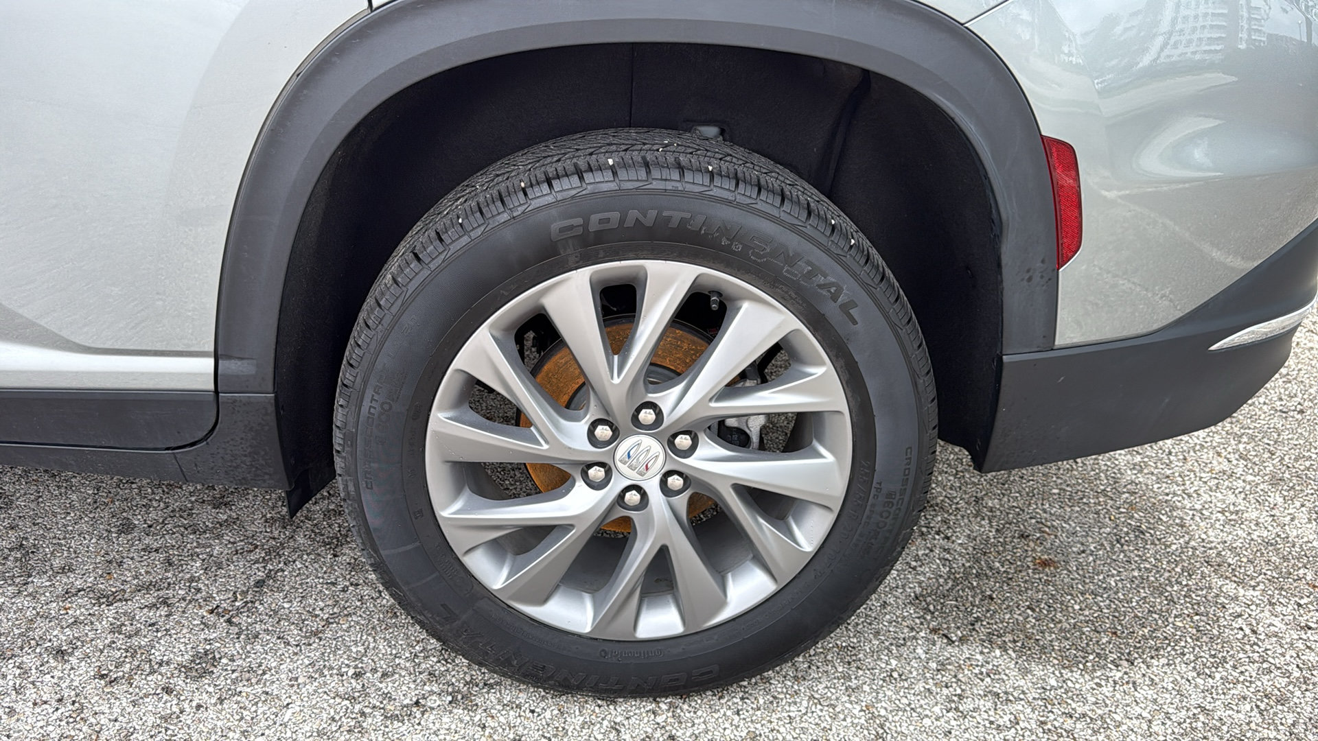 Used 2025 Buick Enclave Preferred AWD/4WD image 31