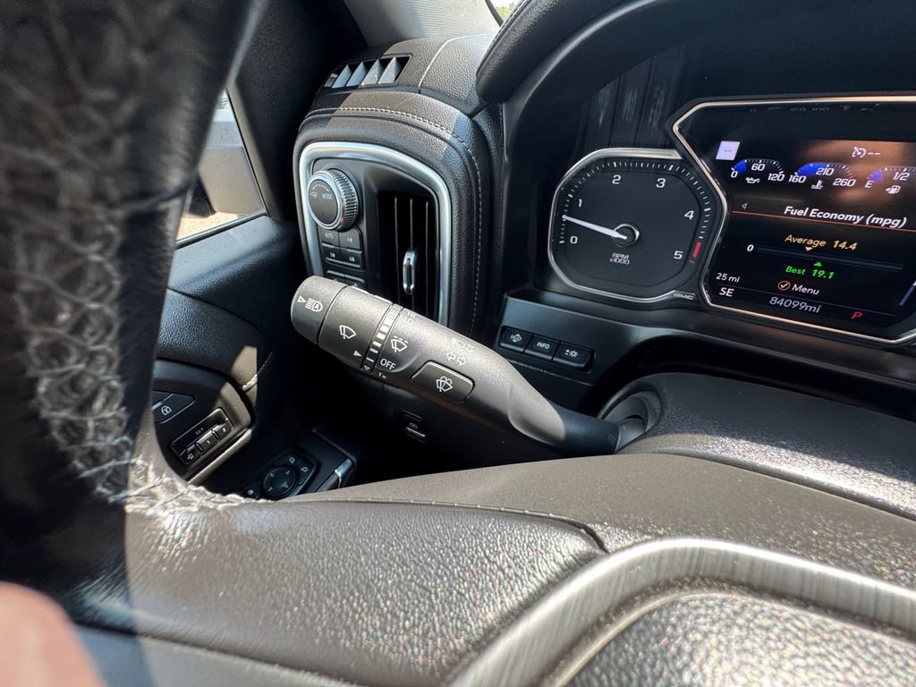 Used 2021 GMC Sierra 3500 Denali w/ Denali Ultimate Package AWD/4WD image 32