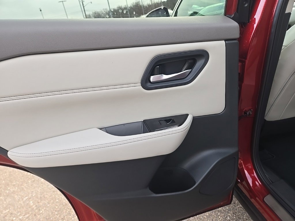 New 2026 Nissan Rogue SV image 31