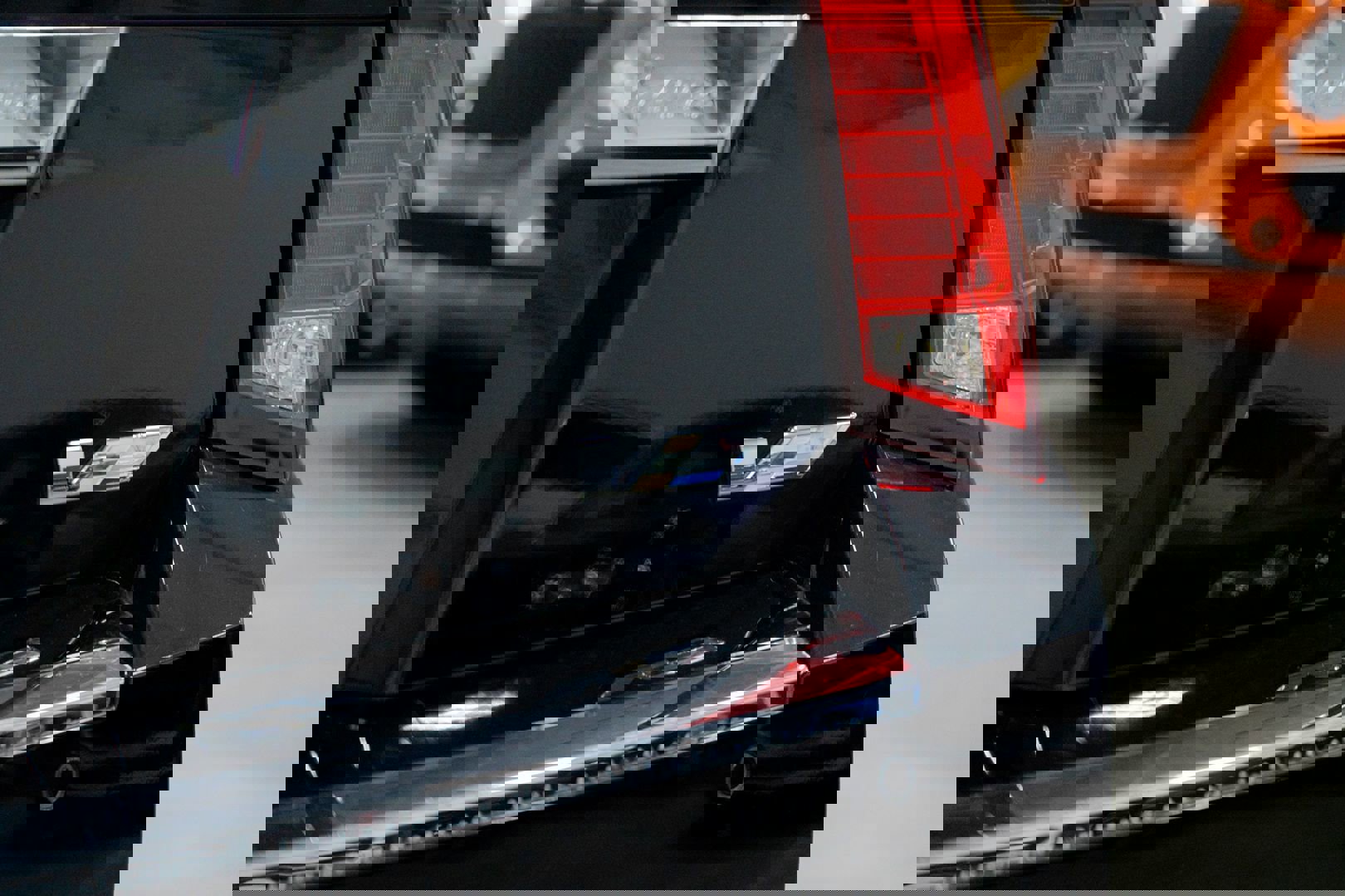 Used 2012 Cadillac CTS V w/ Wood Trim Package image 9