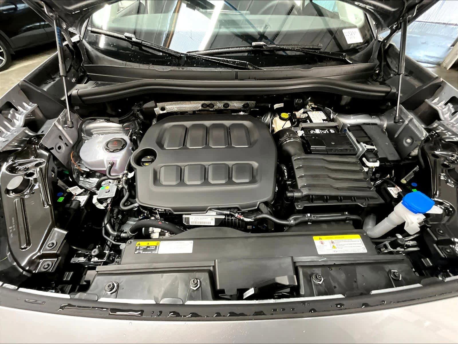 New 2026 Volkswagen Tiguan SE image 13