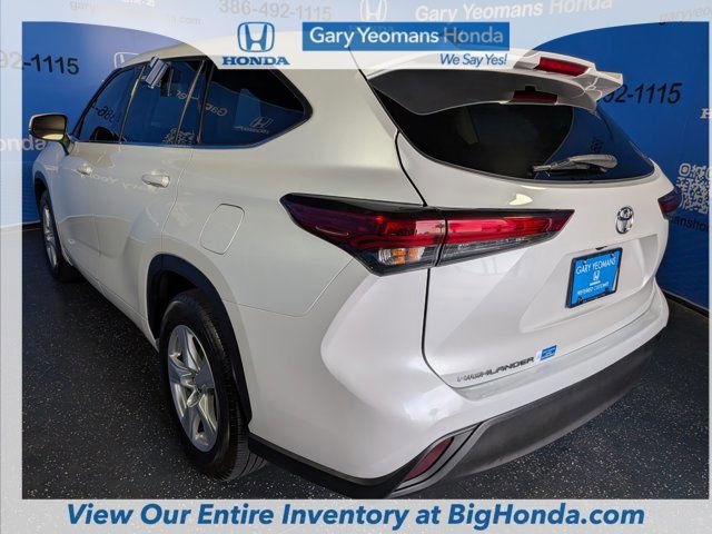 Used 2022 Toyota Highlander L FWD image 8