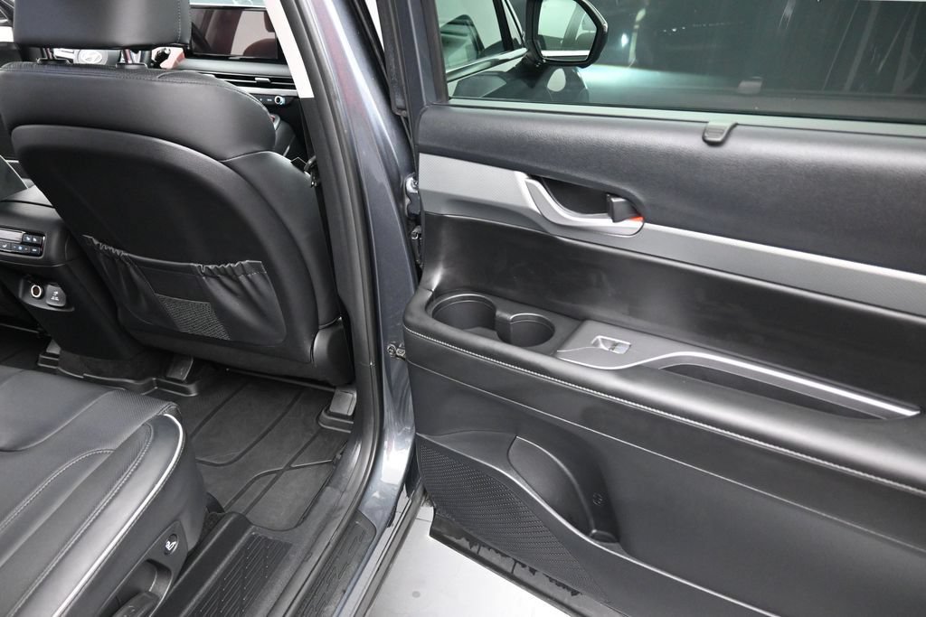 Used 2025 Hyundai Palisade SEL FWD image 12