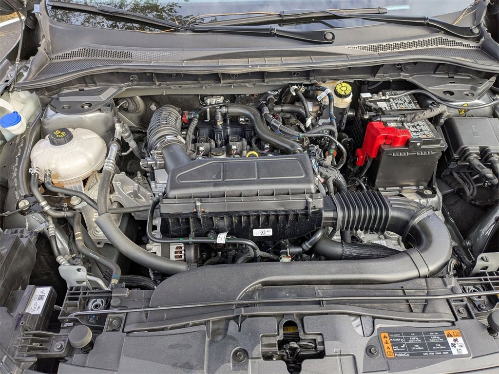 Used 2025 Ford Escape Active image 40