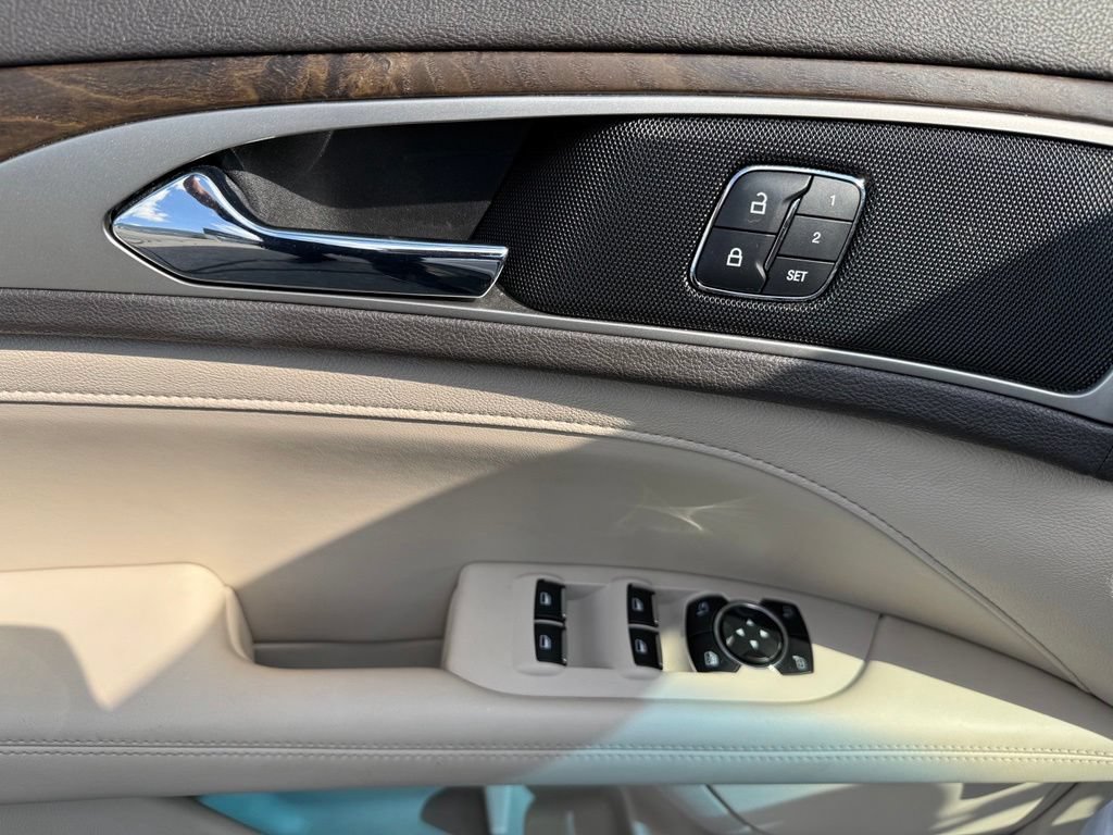 Used 2017 Lincoln MKZ Select w/ Select Plus Package AWD/4WD image 20